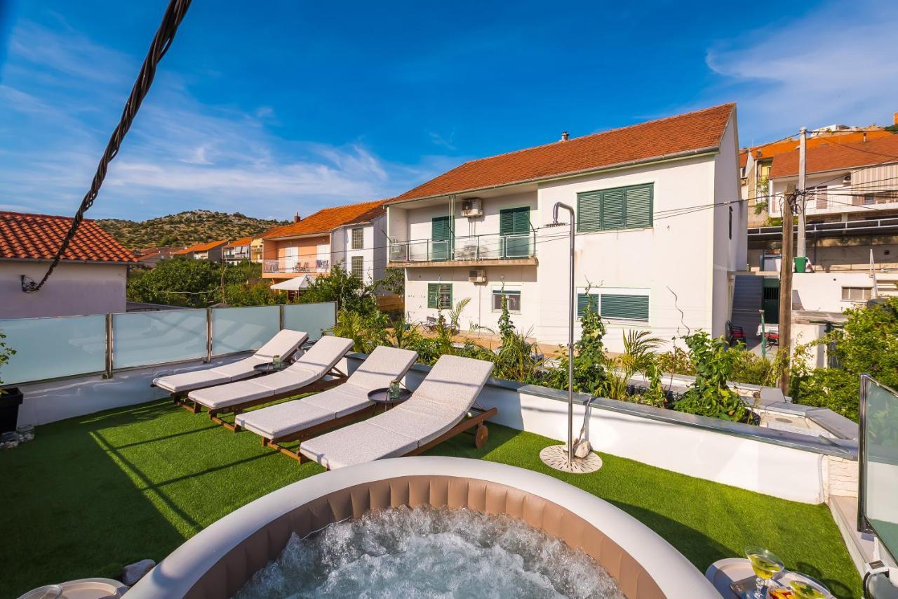 Apartments Stella Mariela Шибеник Экстерьер фото