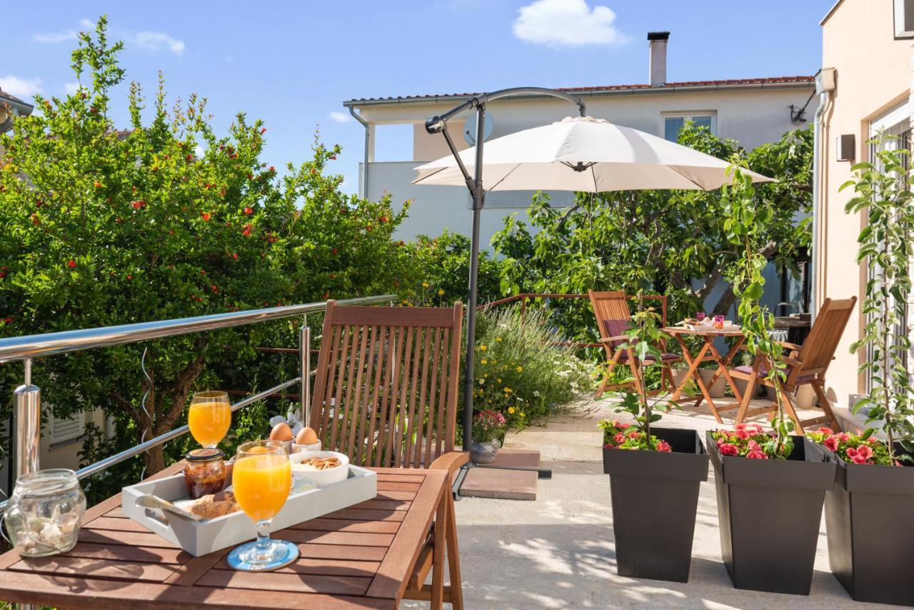 Apartments Stella Mariela Шибеник Экстерьер фото